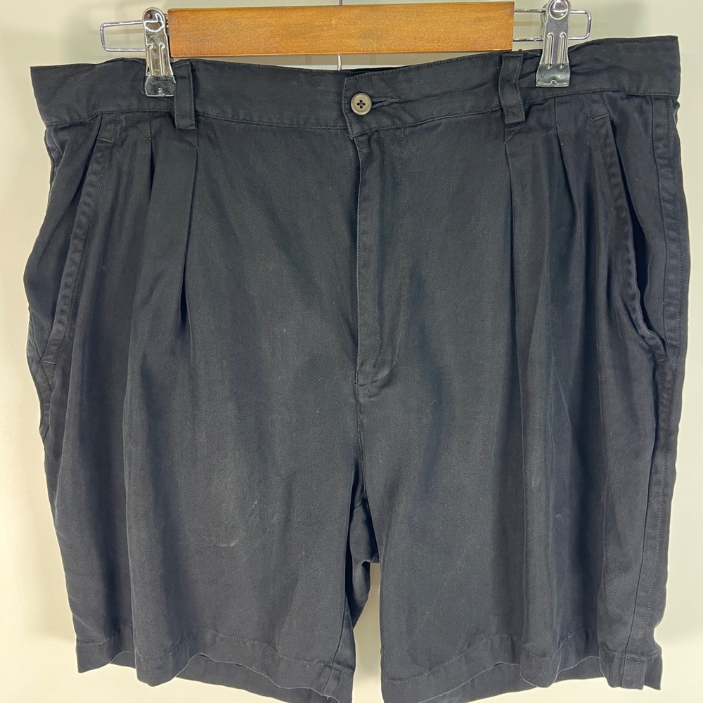 Tommy Bahama Mens Size 36 Black 100% Silk Herringbone Pleated Shorts TB Logo